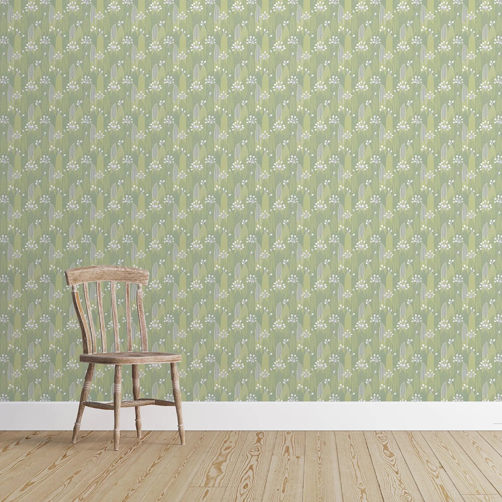 WILD RAMPS Wallpaper in Lilac & Green